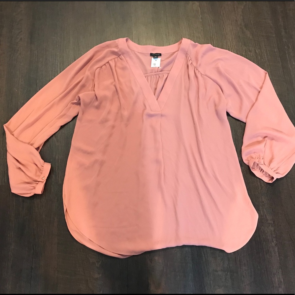 NWT Ann Taylor Blush Pink Blouse size Small